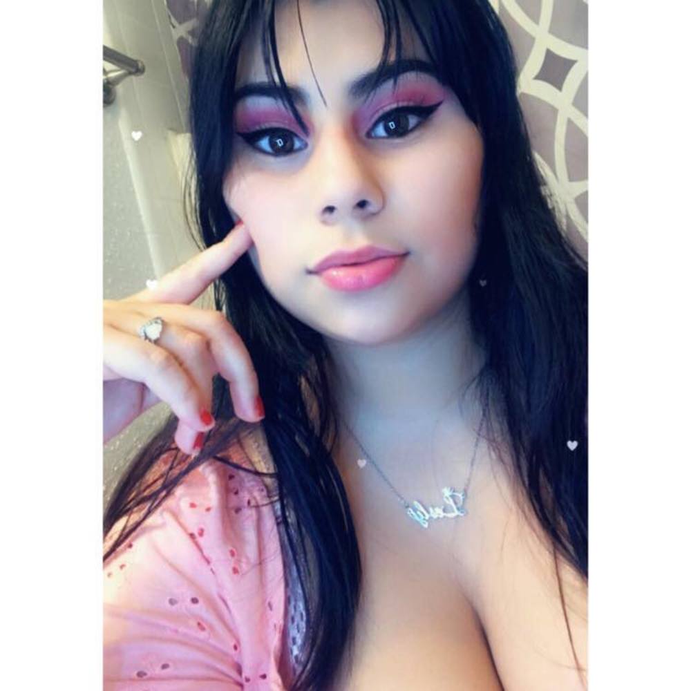 Meet your Posher, Lesly